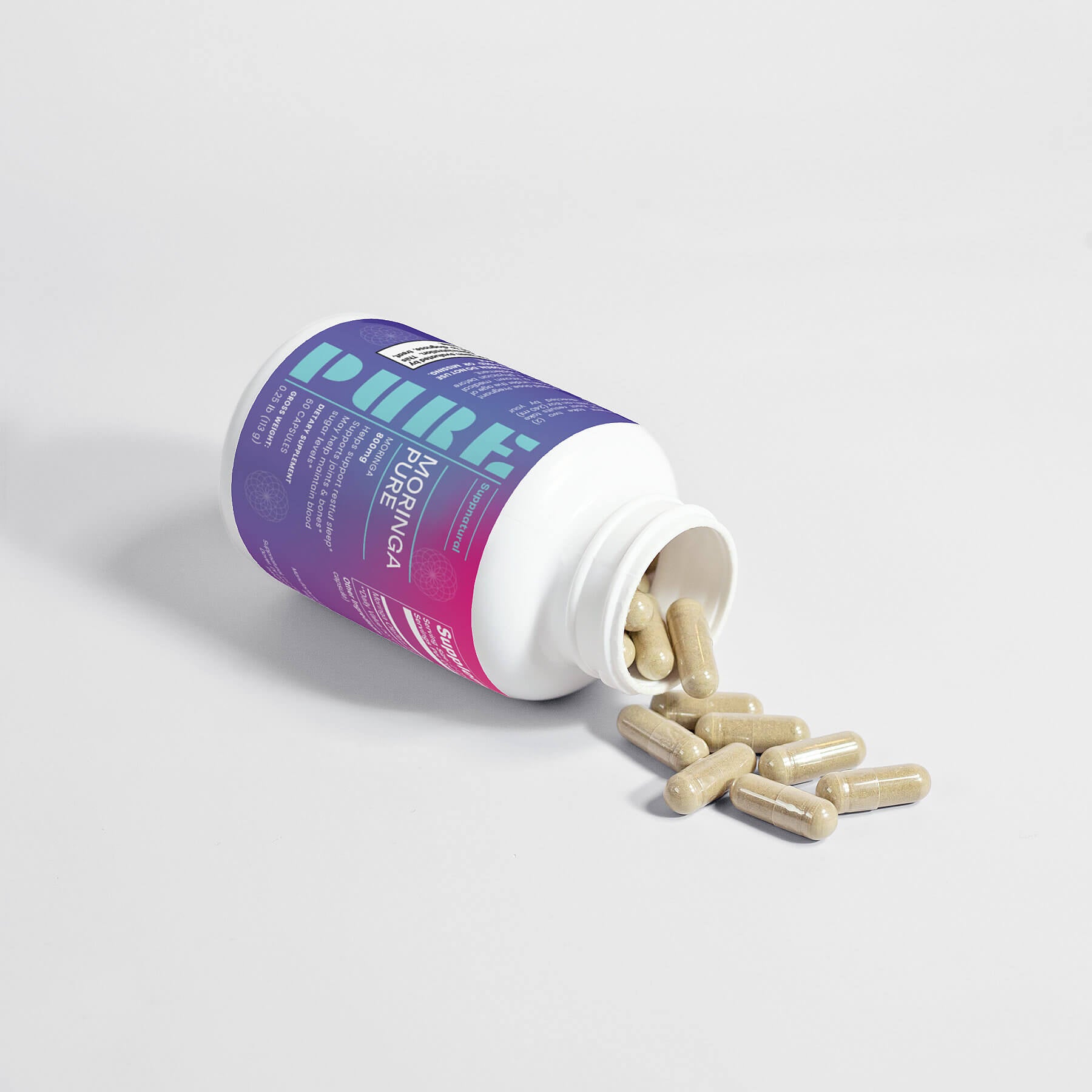 Vegan Moringa Capsules Close-up – Organic Moringa Leaf Powder Inside